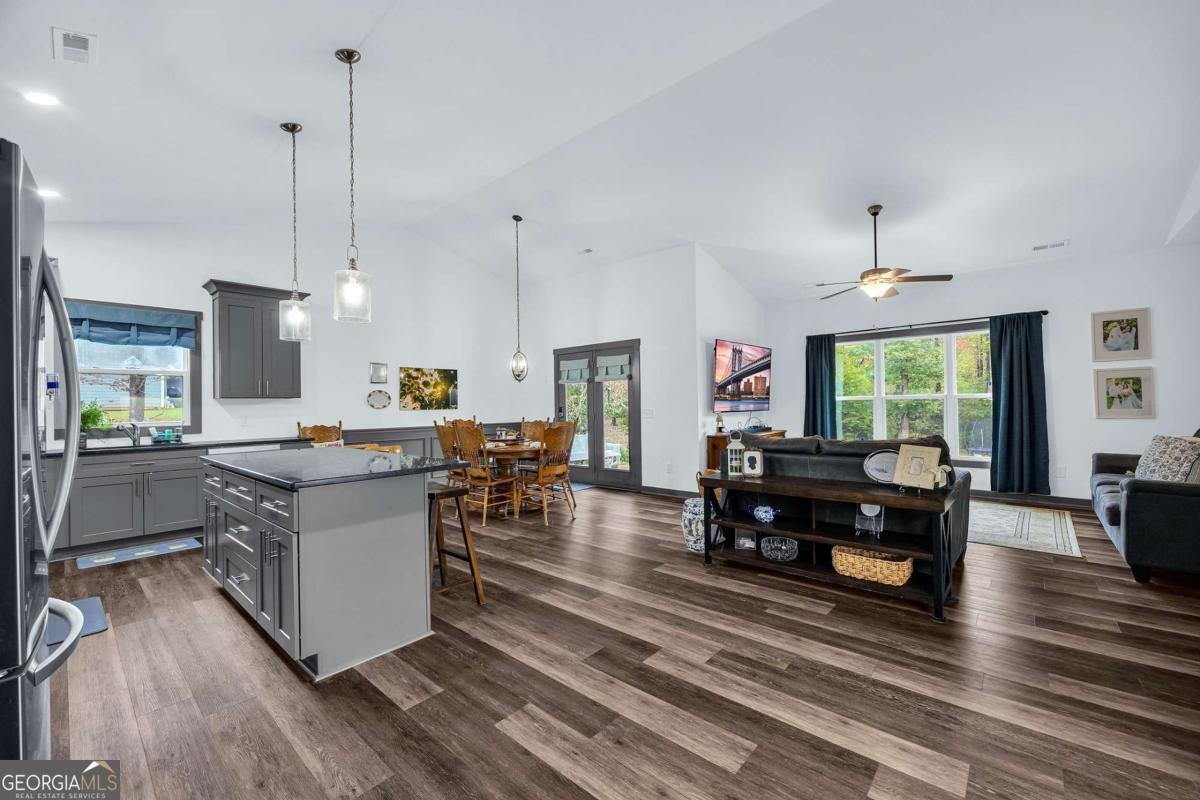 153 Point Circle Hartwell - 8