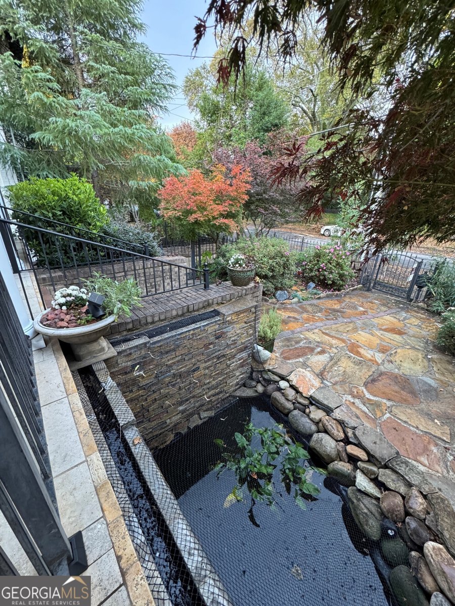 574 EAST Avenue Atlanta - 68