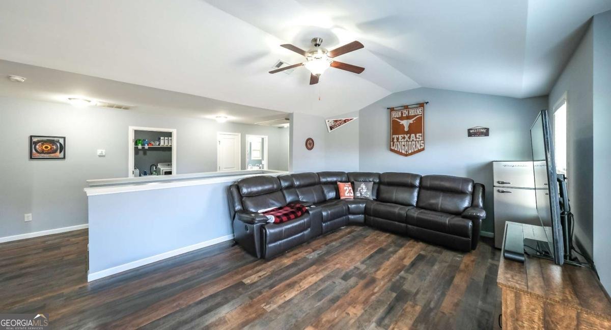 219 Candlewood Drive Carrollton - 11