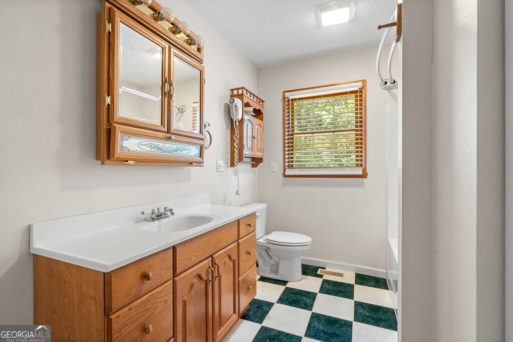 2421 Settlers Ridge Road Hiawassee - 33