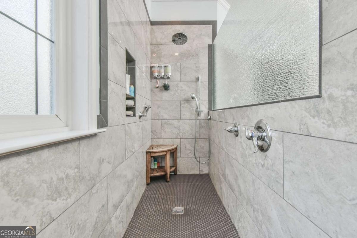 6352 Falling Water Lane Hoschton - 32