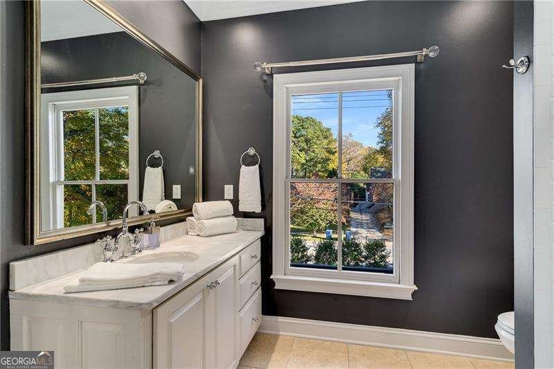 1562 Lenox Road Atlanta - 34