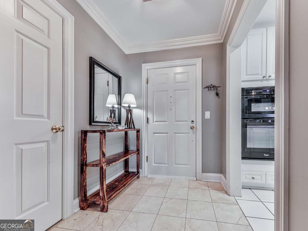 211 COLONIAL HOMES Drive Atlanta - 4