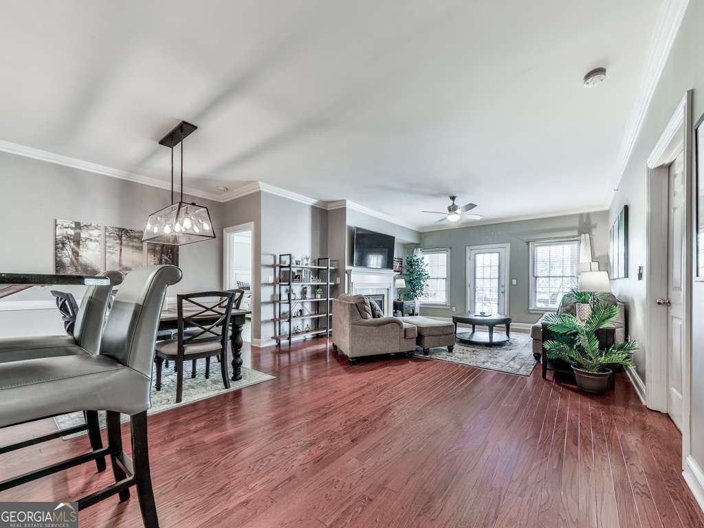 211 COLONIAL HOMES Drive Atlanta - 5