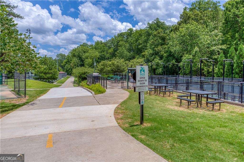 120 Biscayne Drive Atlanta - 25