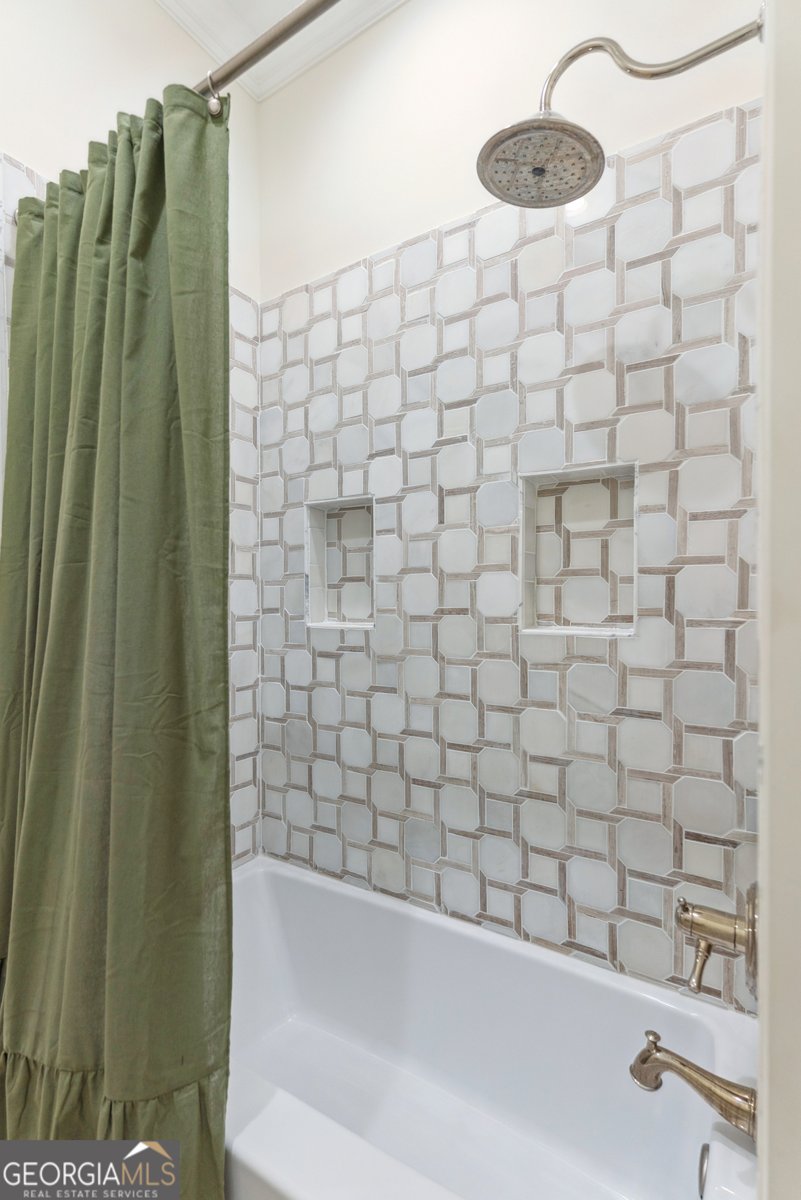 145 Lone Pine Court Waverly - 27