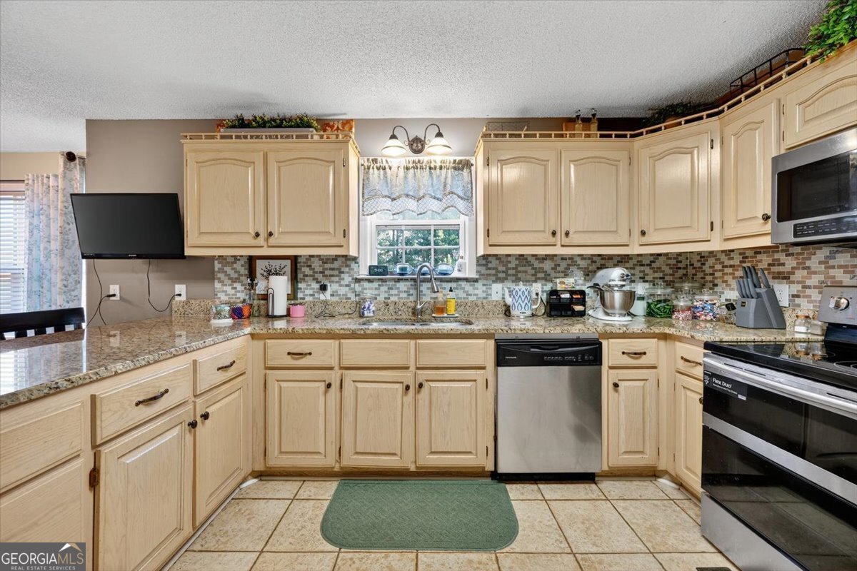 191 Henry Drive Gray - 11