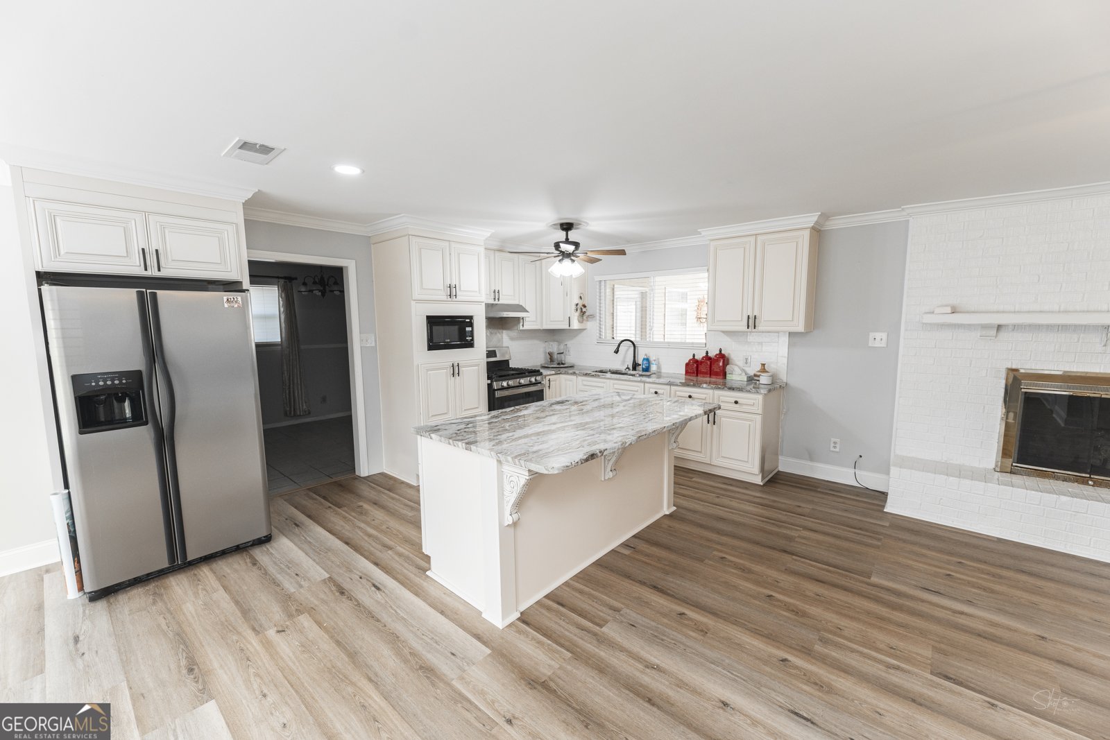 414 Pine Glen Drive Albany - 19