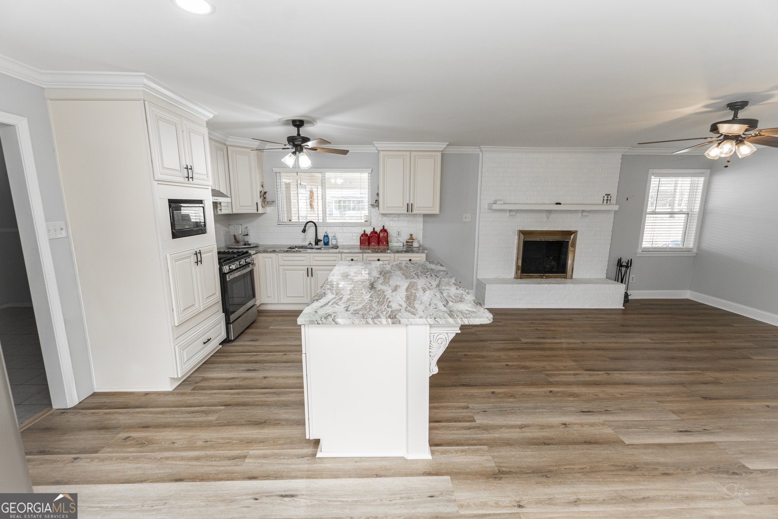 414 Pine Glen Drive Albany - 24