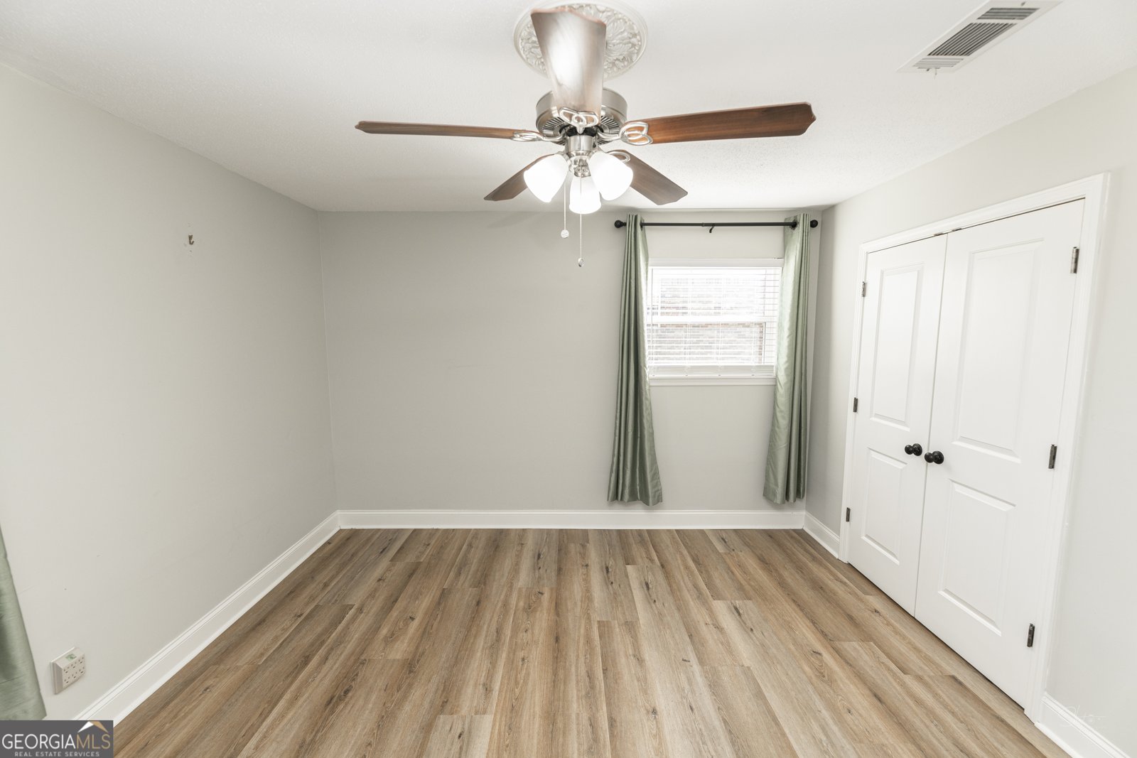 414 Pine Glen Drive Albany - 34