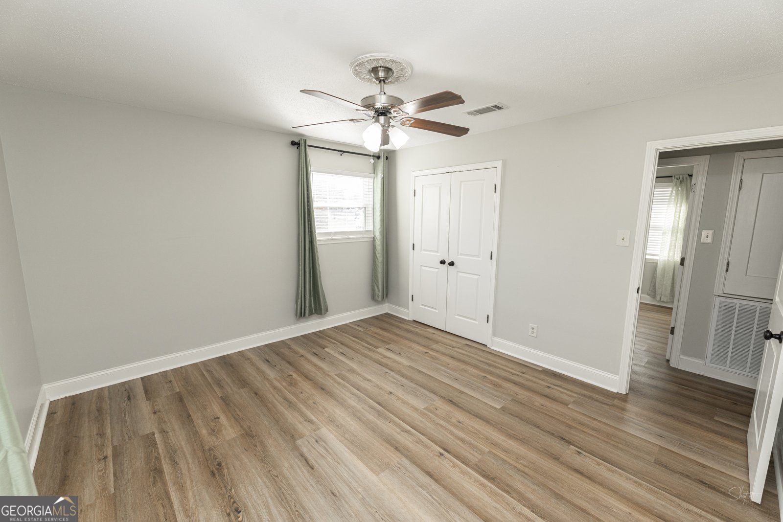 414 Pine Glen Drive Albany - 35