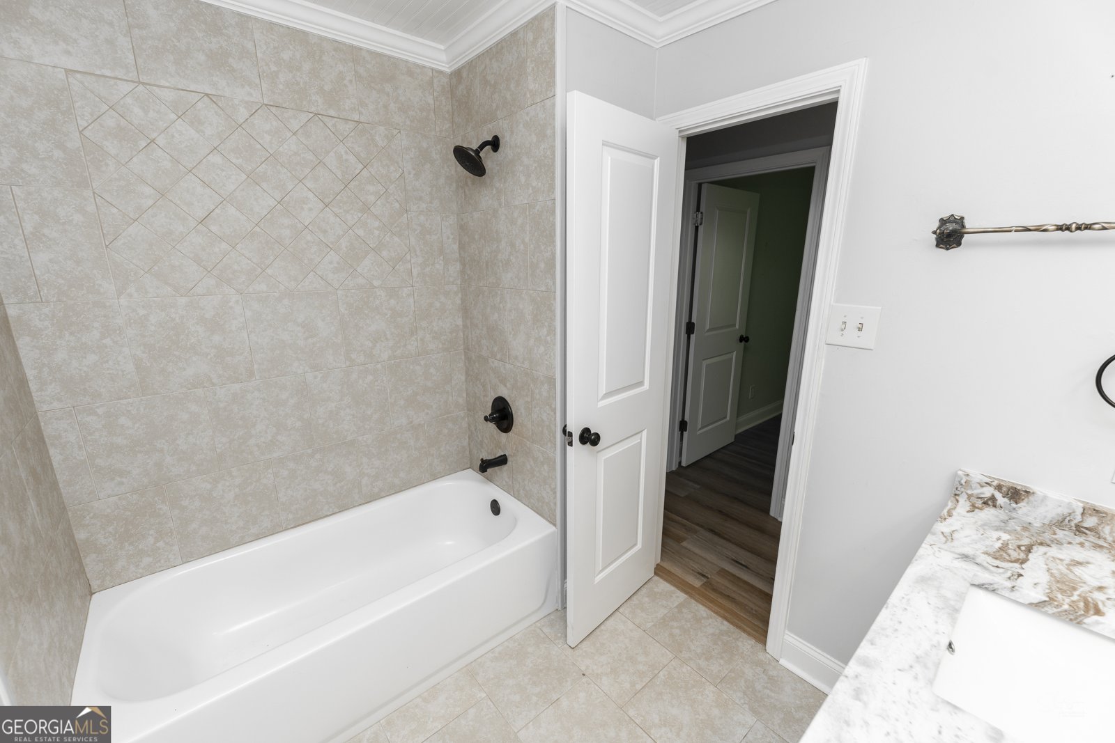 414 Pine Glen Drive Albany - 41