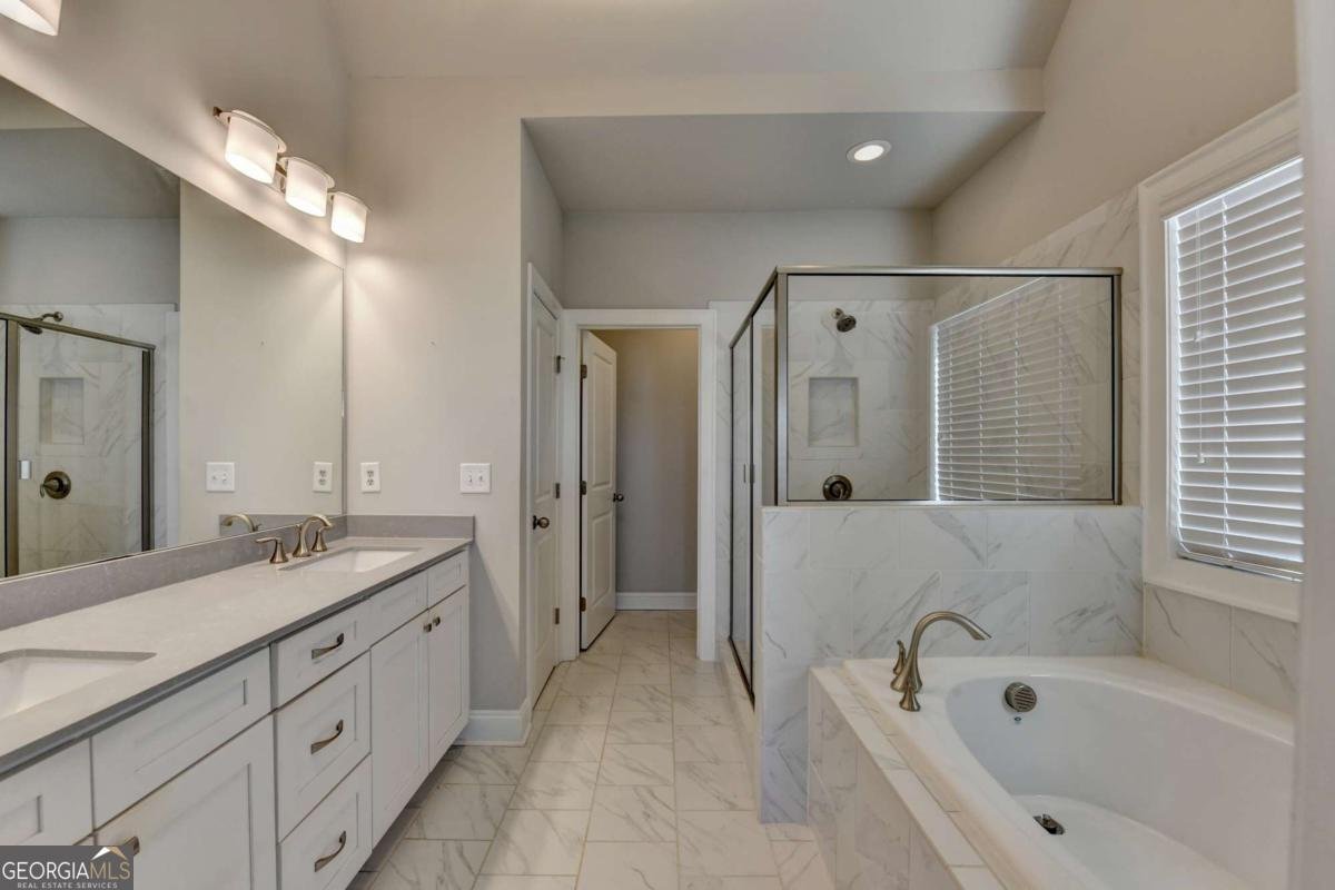 1327 Faircrest Way Suwanee - 40