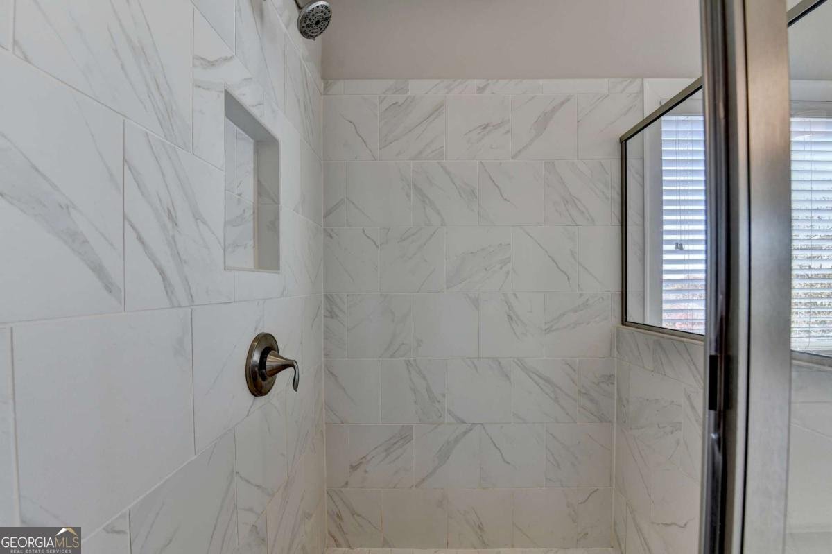 1327 Faircrest Way Suwanee - 42