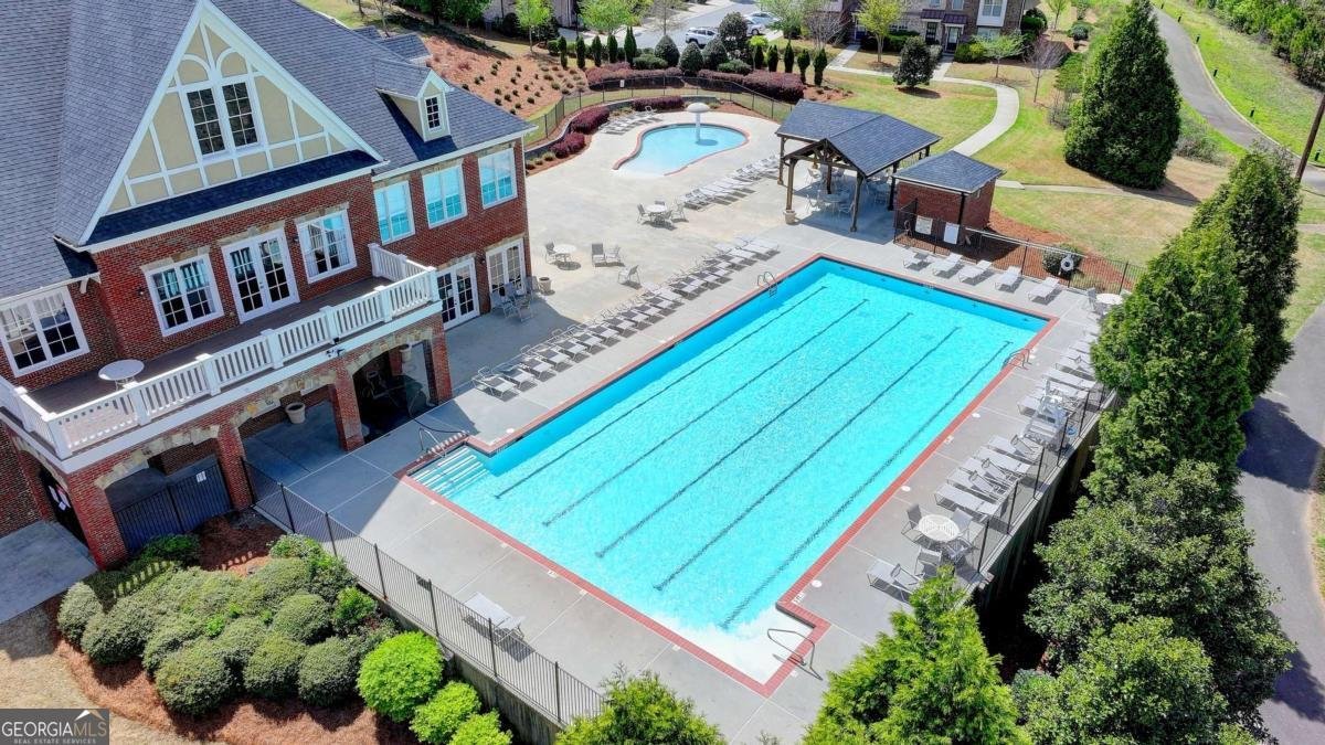 1327 Faircrest Way Suwanee - 77