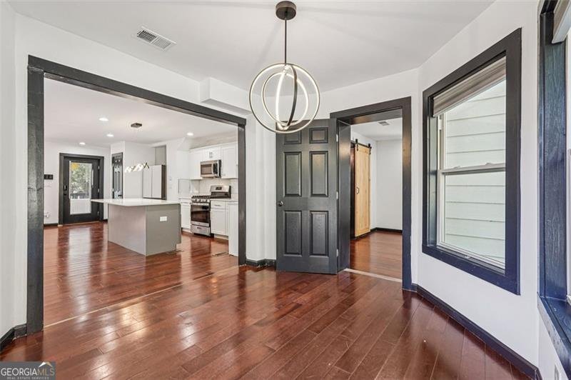 1689 DERRY Avenue Atlanta - 22