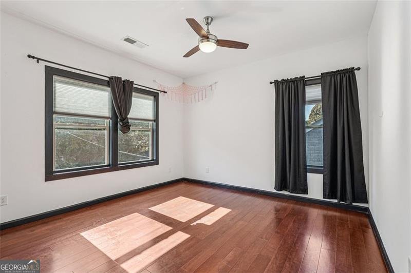 1689 DERRY Avenue Atlanta - 39