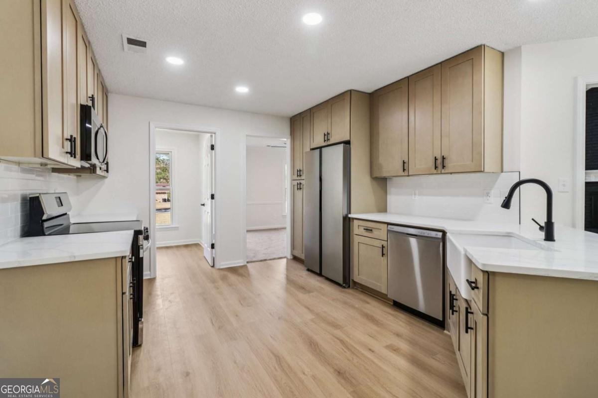 135 Willow Lake Lane Sharpsburg - 10