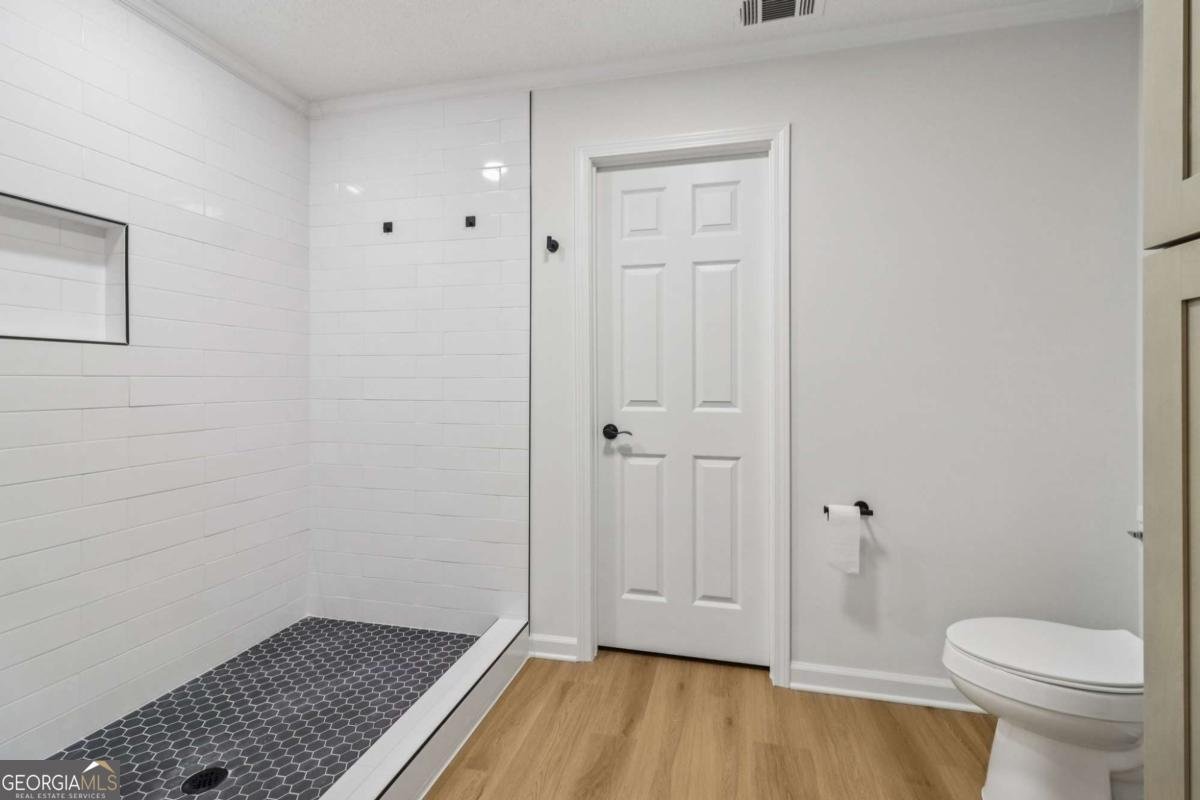 135 Willow Lake Lane Sharpsburg - 20