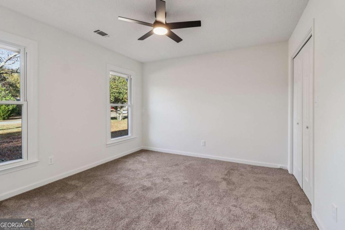 135 Willow Lake Lane Sharpsburg - 27