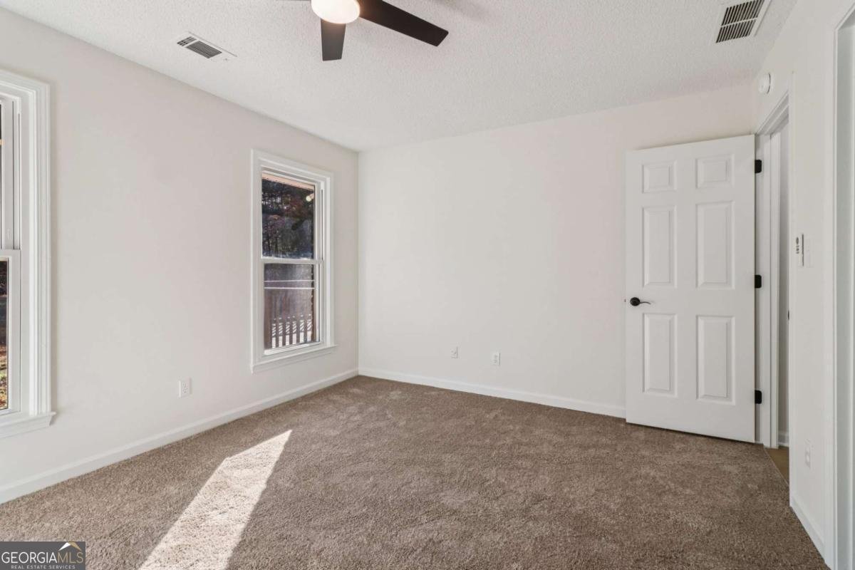 135 Willow Lake Lane Sharpsburg - 36