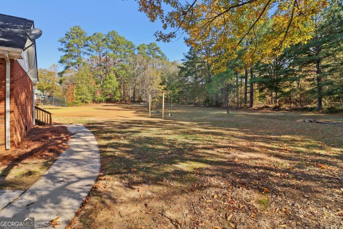 135 Willow Lake Lane Sharpsburg - 46