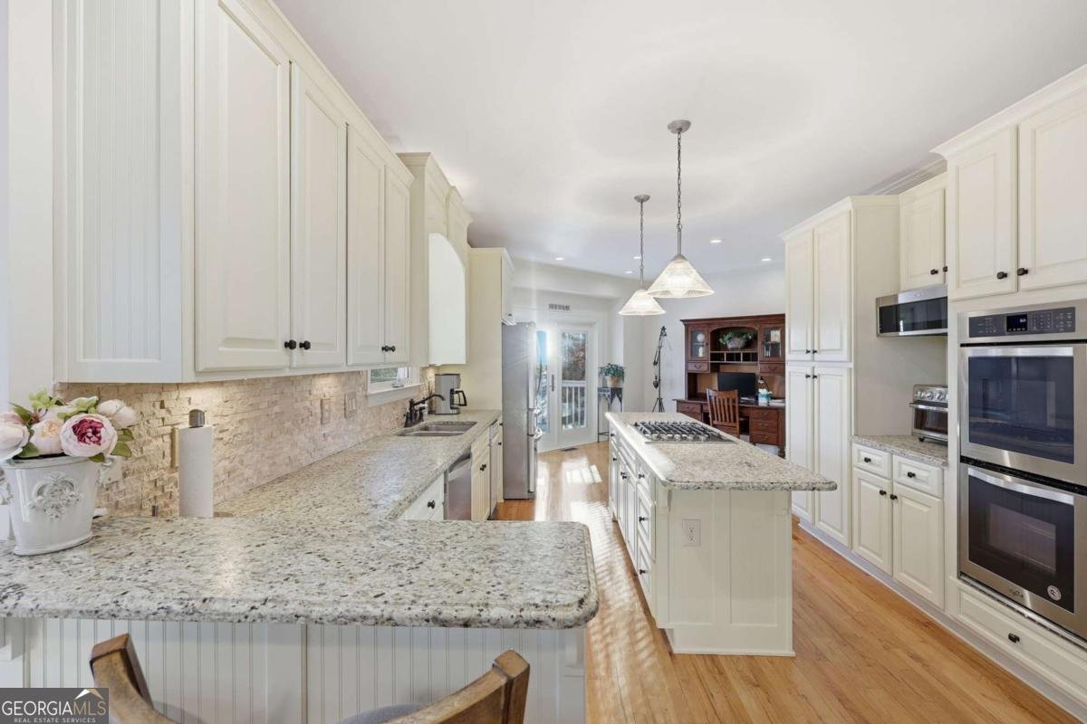 6435 BARBERRRY HILL Drive Gainesville - 35