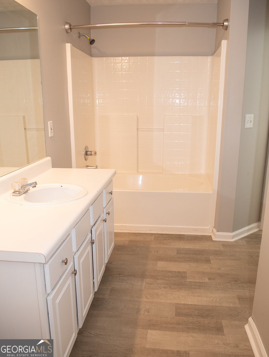 1695 Camden Forrest Trail Riverdale - 23