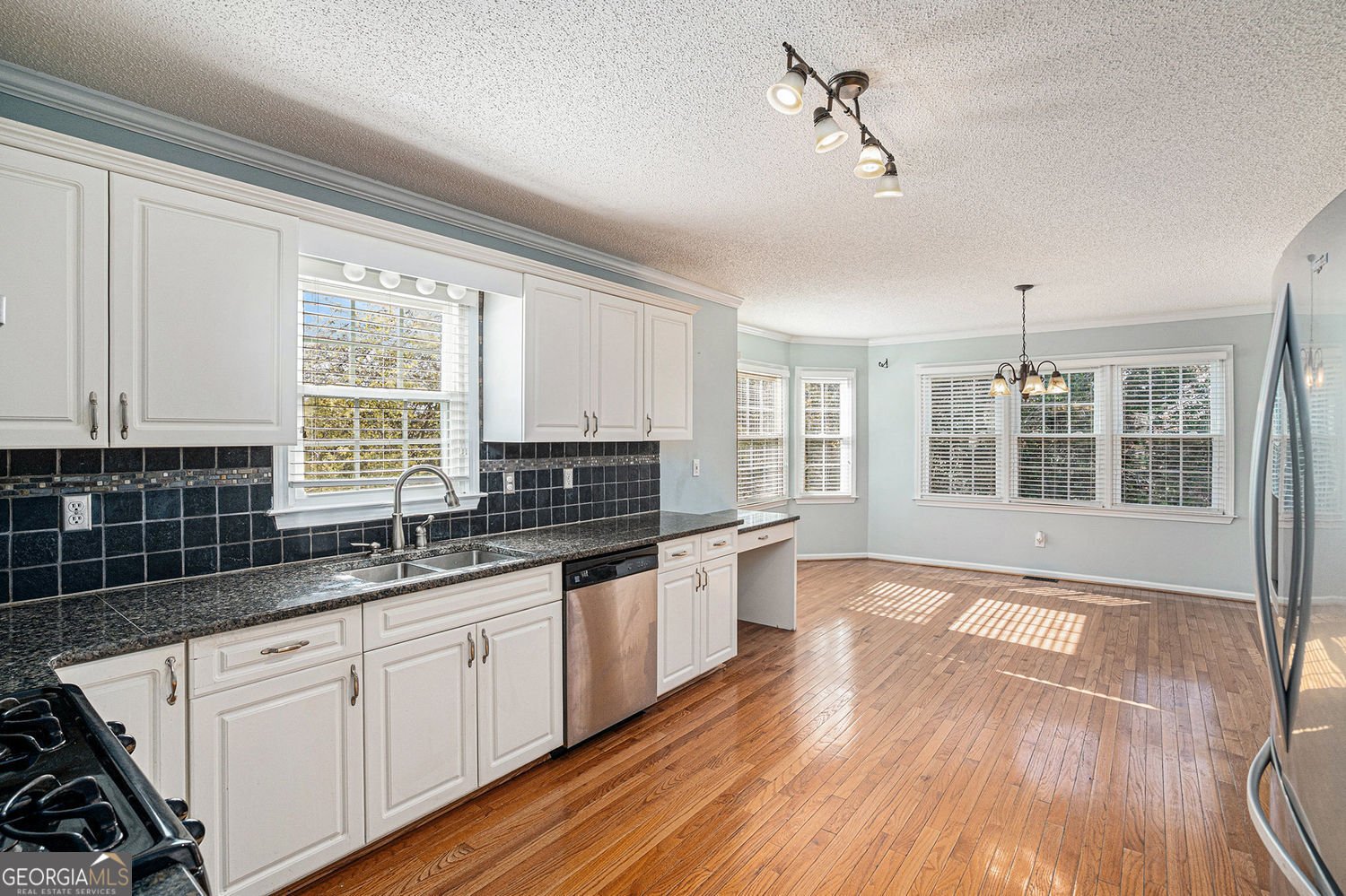 79 Saddle Horn Place Dallas - 9