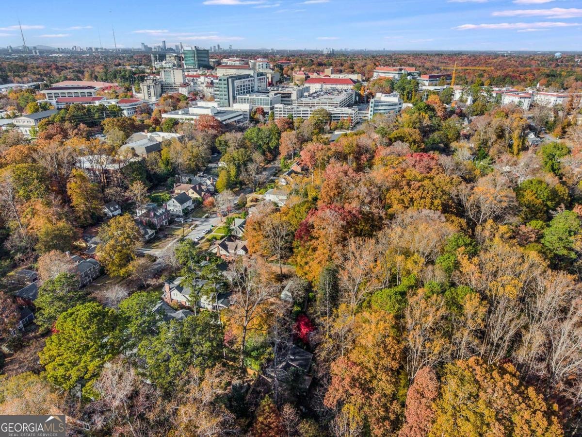 421 Emory Drive Atlanta - 13