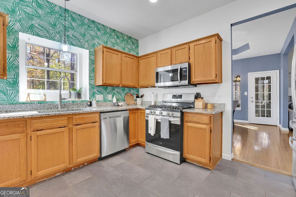 10945 Pinehigh Drive Alpharetta - 17