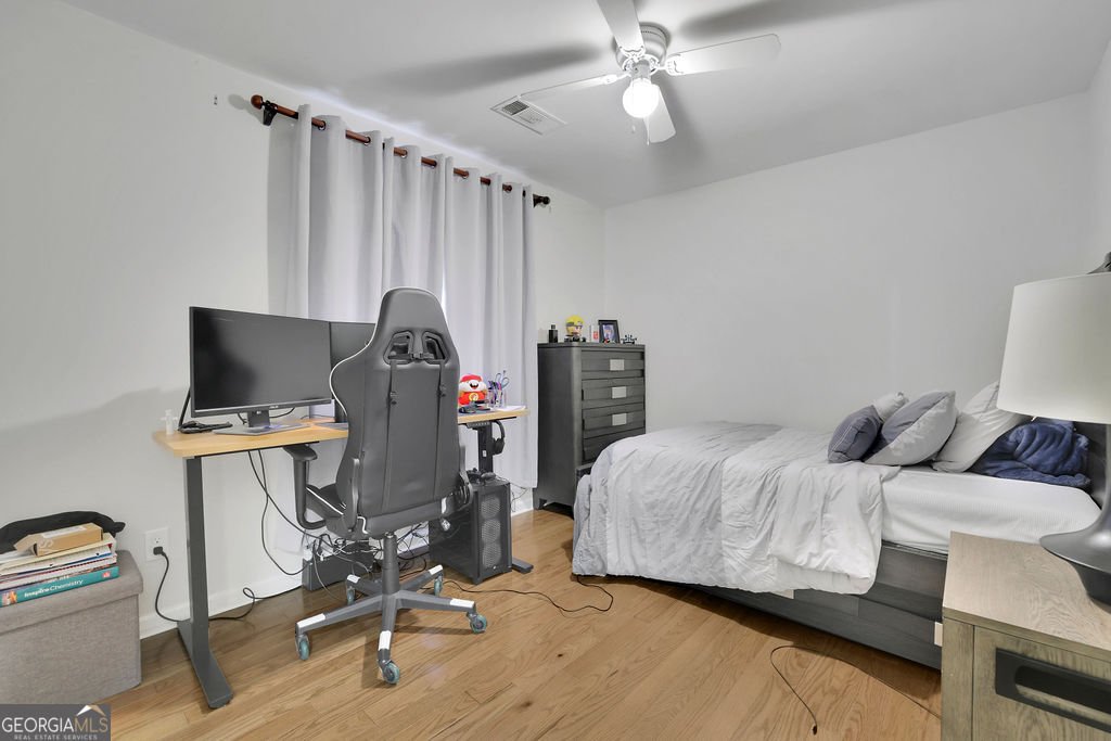 10945 Pinehigh Drive Alpharetta - 22