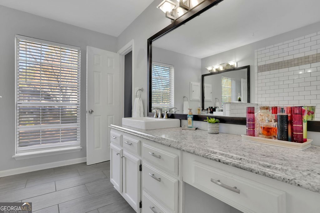 10945 Pinehigh Drive Alpharetta - 29