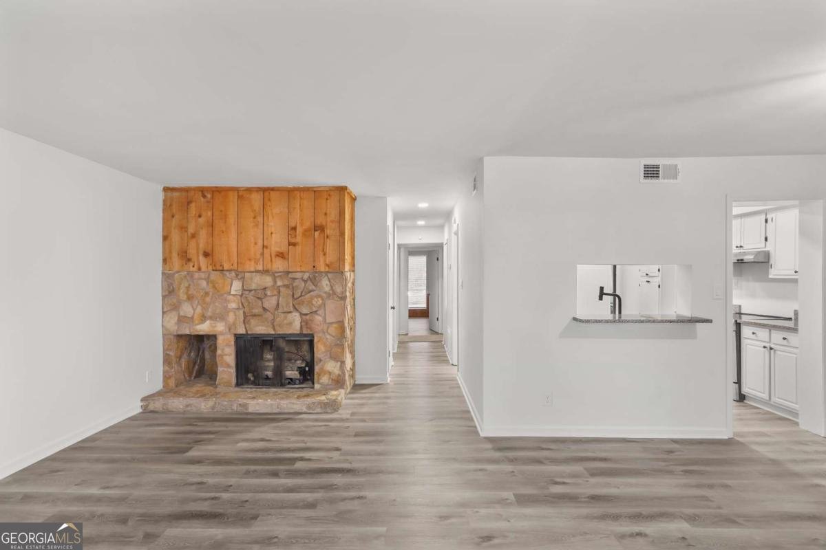 4705 Mariners Way Stone Mountain - 1