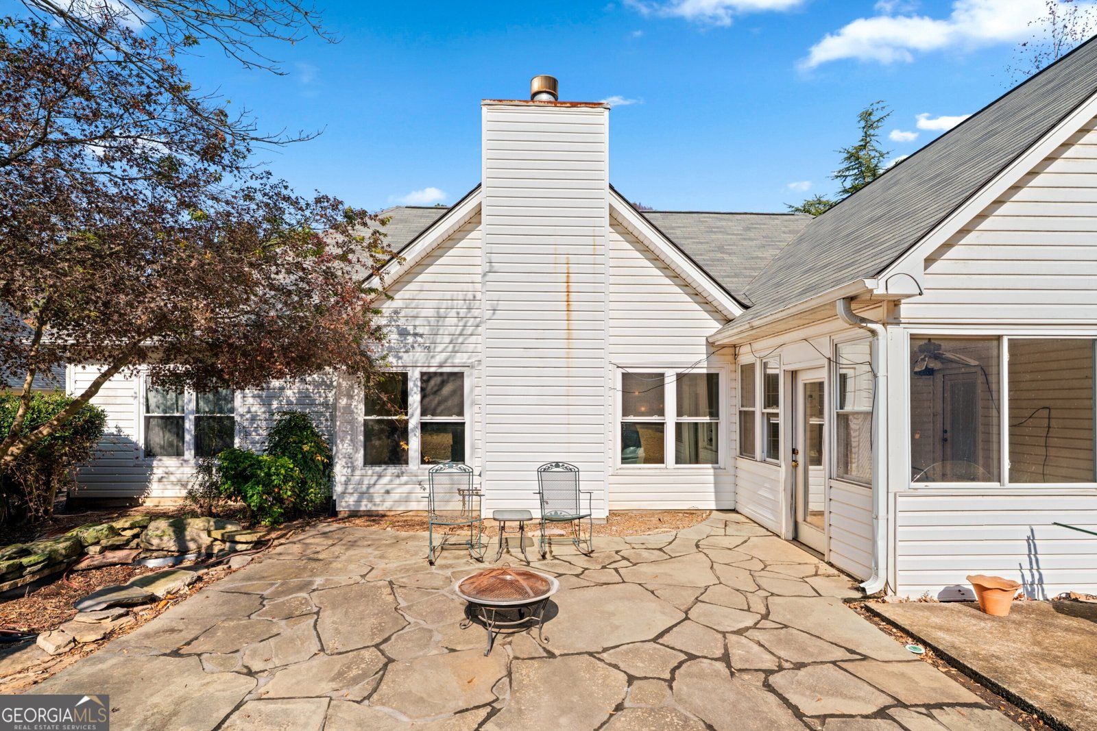 575 Herring Road Grayson - 9