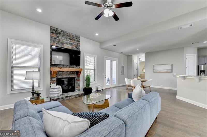 427 Dawson Pointe Parkway Dawsonville - 21