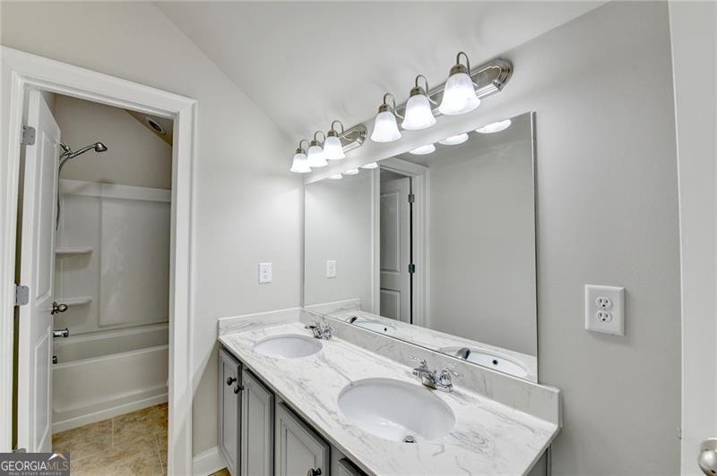 427 Dawson Pointe Parkway Dawsonville - 44