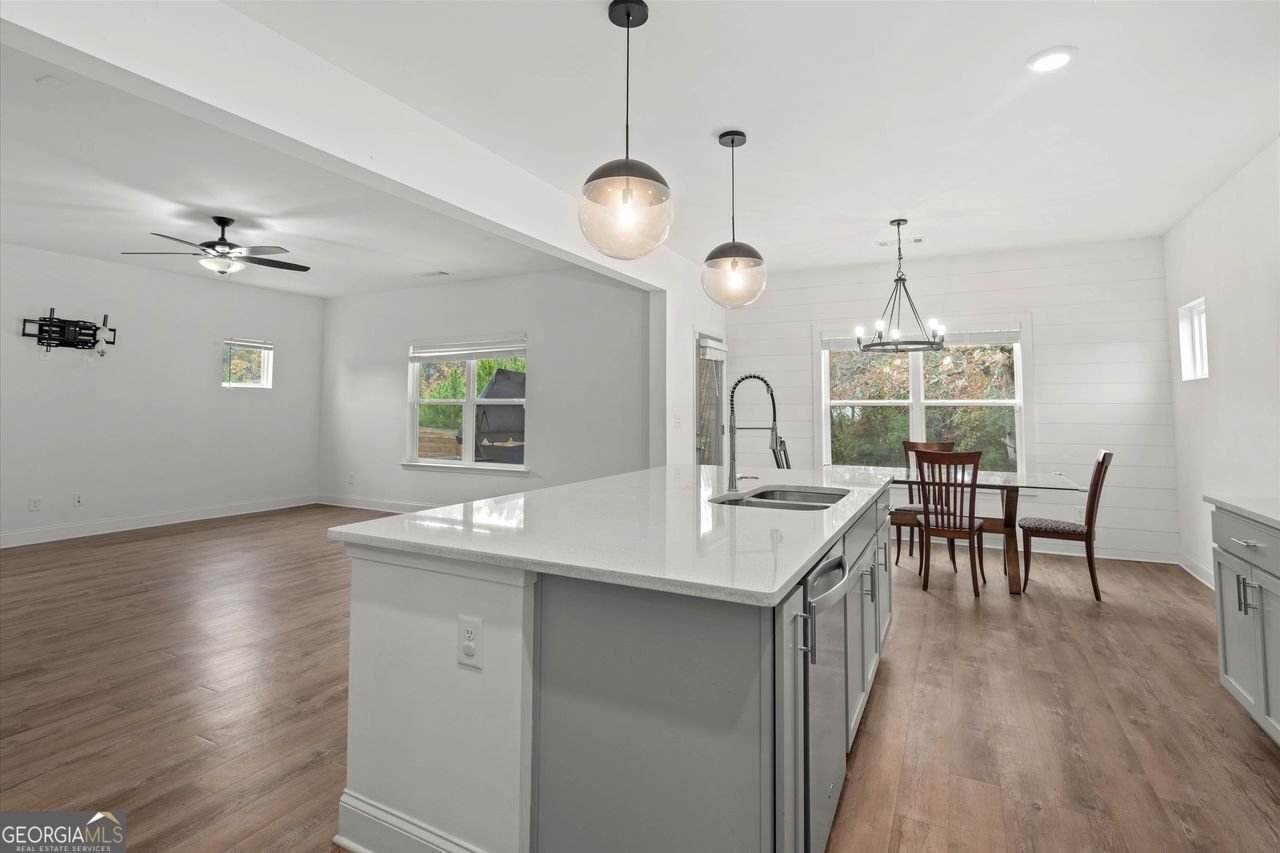 270 East Union Grove Auburn - 34