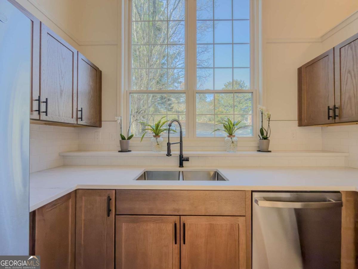 5033 David Place Smyrna - 25