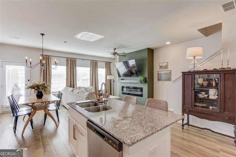 68 REGENT Park Hoschton - 11