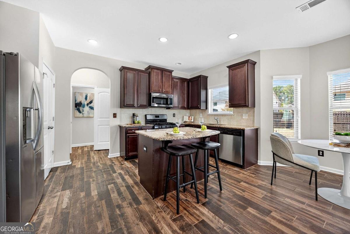 172 Christopher Michael Lane Hampton - 6