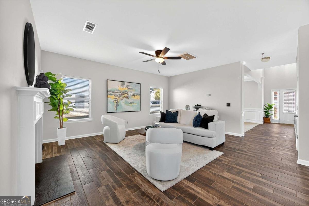 172 Christopher Michael Lane Hampton - 8