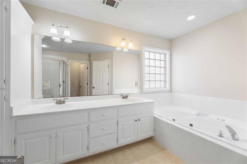 7988 WESTLAKE Drive Midland - 25