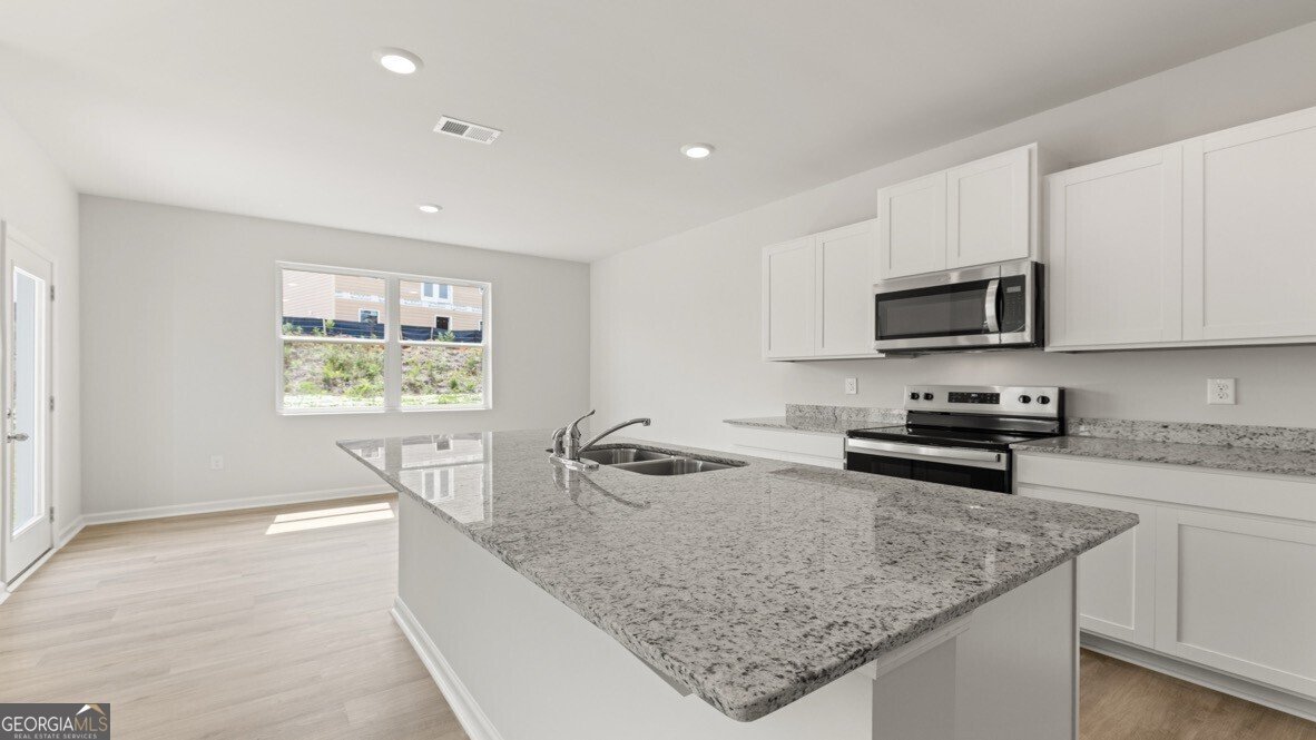 8200 Elkhorn Drive Fairburn - 8