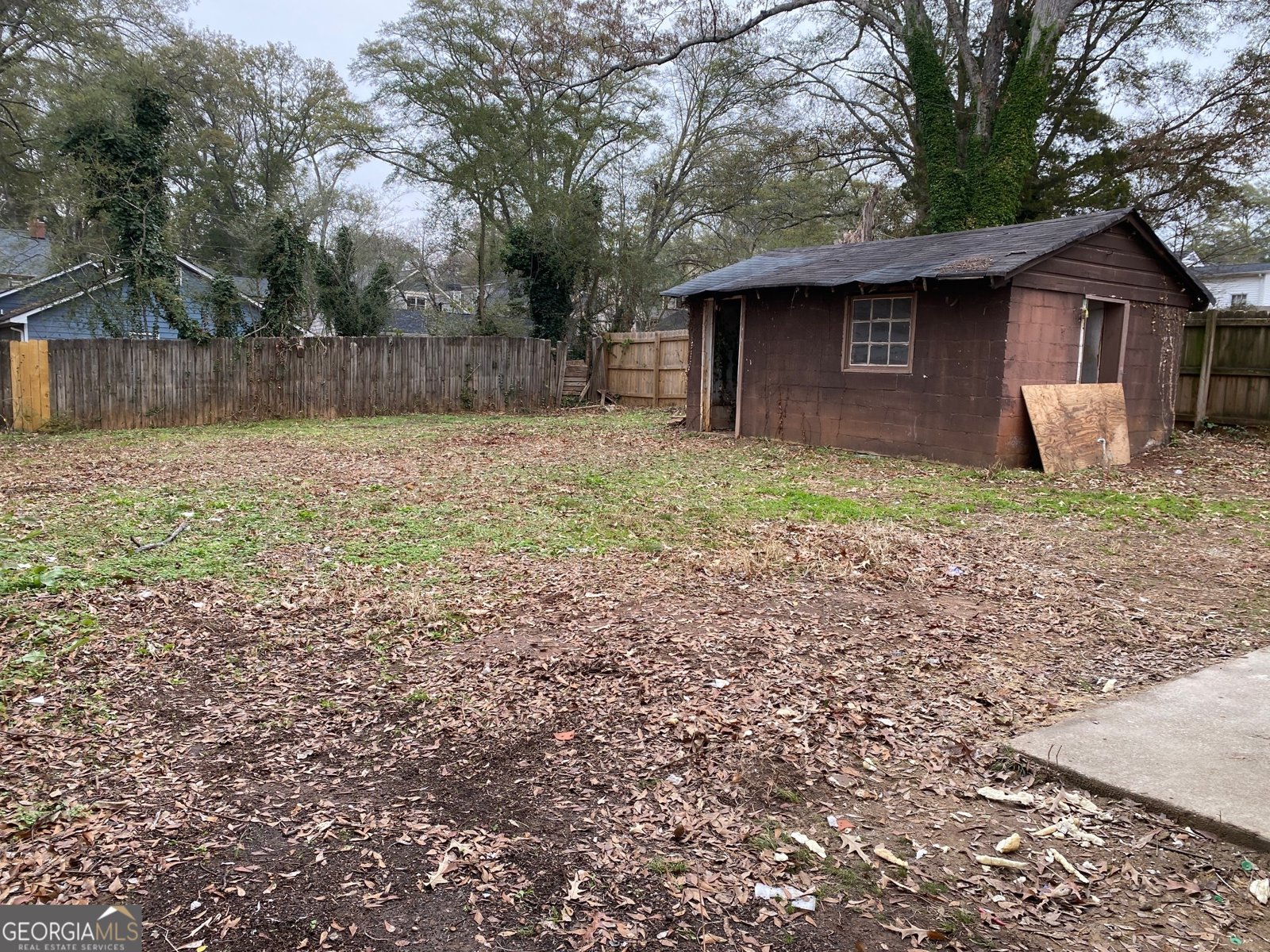 2155 Park Terrace College Park - 43