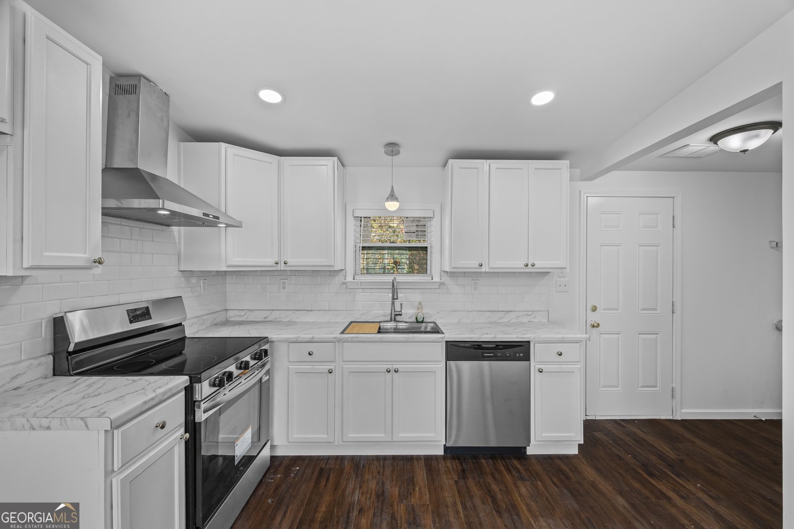 3314 Centerville Road Lexington - 19