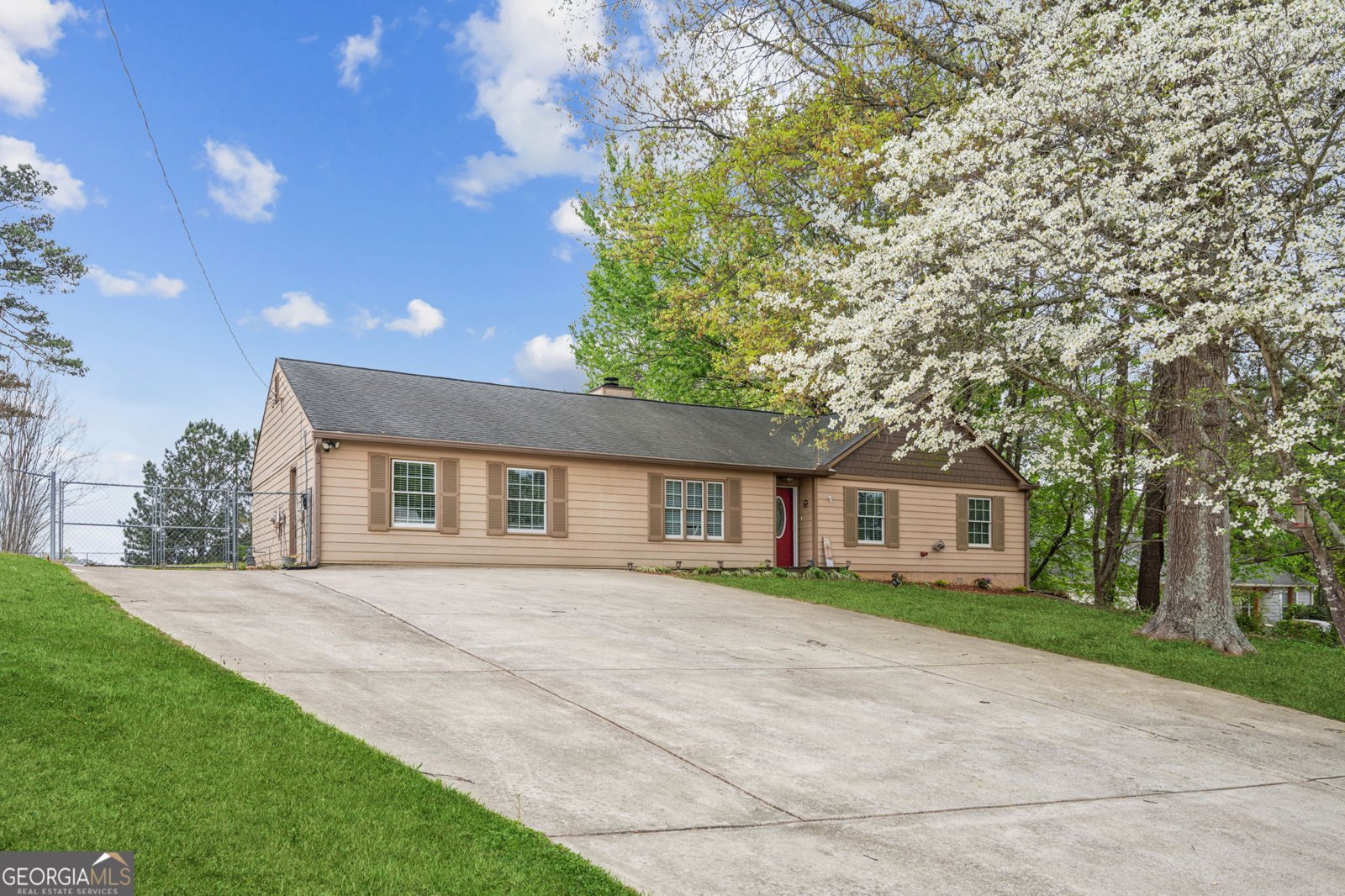 140 Apple Valley Drive Woodstock - 3