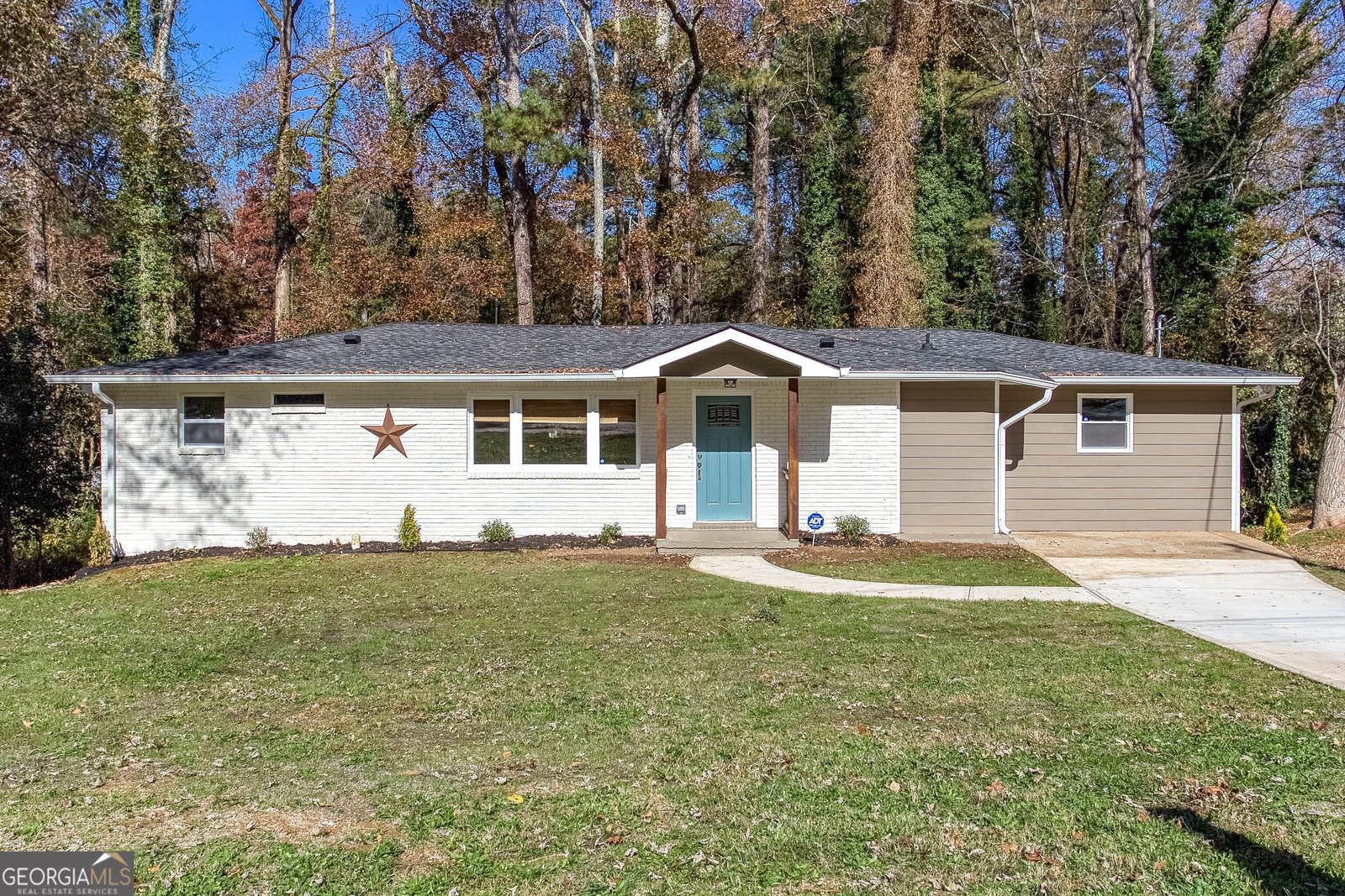 1560 Columbia Place Decatur - 1