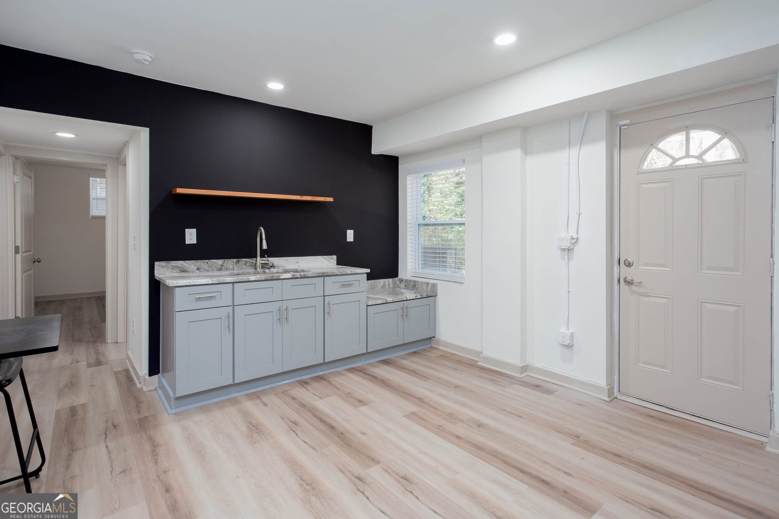 1560 Columbia Place Decatur - 37