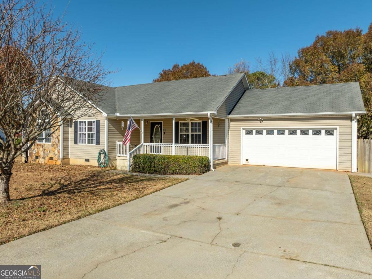 18 Hedgerow Court Cartersville - 1